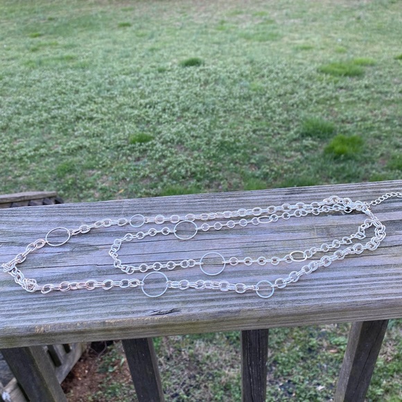 Chain link double strand shiny silver tone necklace - Picture 6 of 9